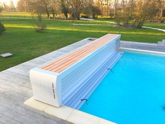 Volet roulant sécurité piscine